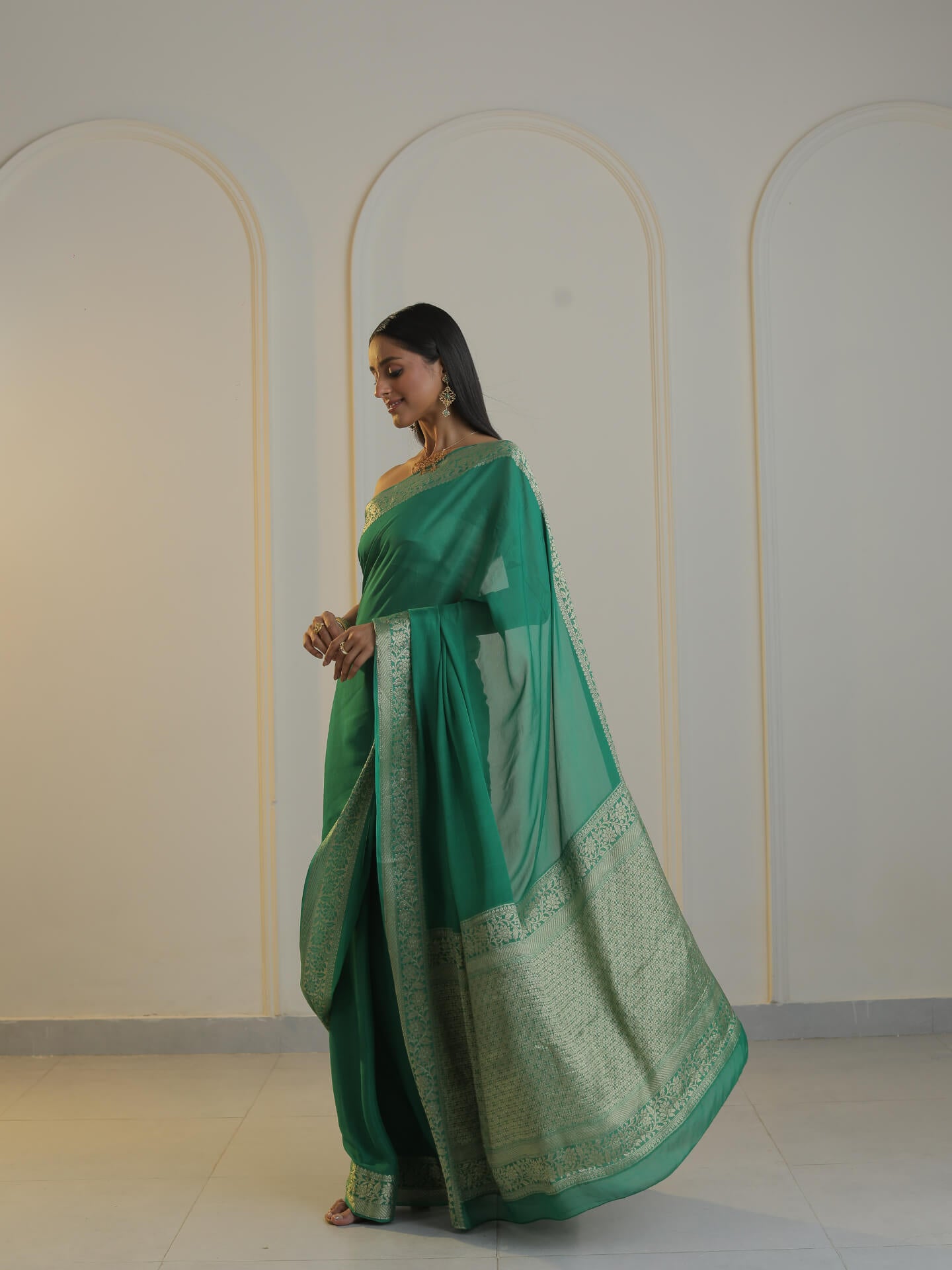 BAZM - GREEN CREPE PLAIN SAREE