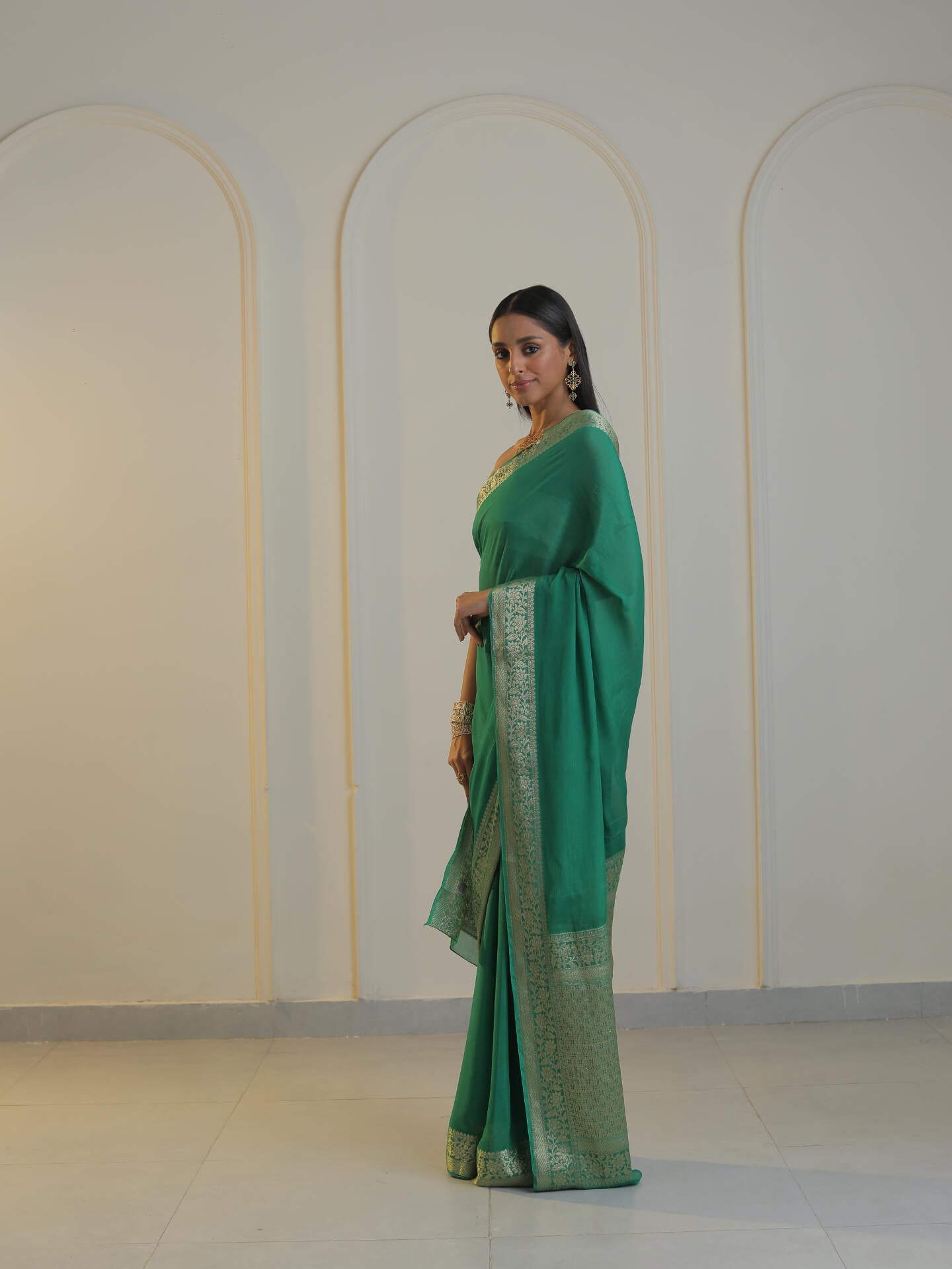 BAZM - GREEN CREPE PLAIN SAREE