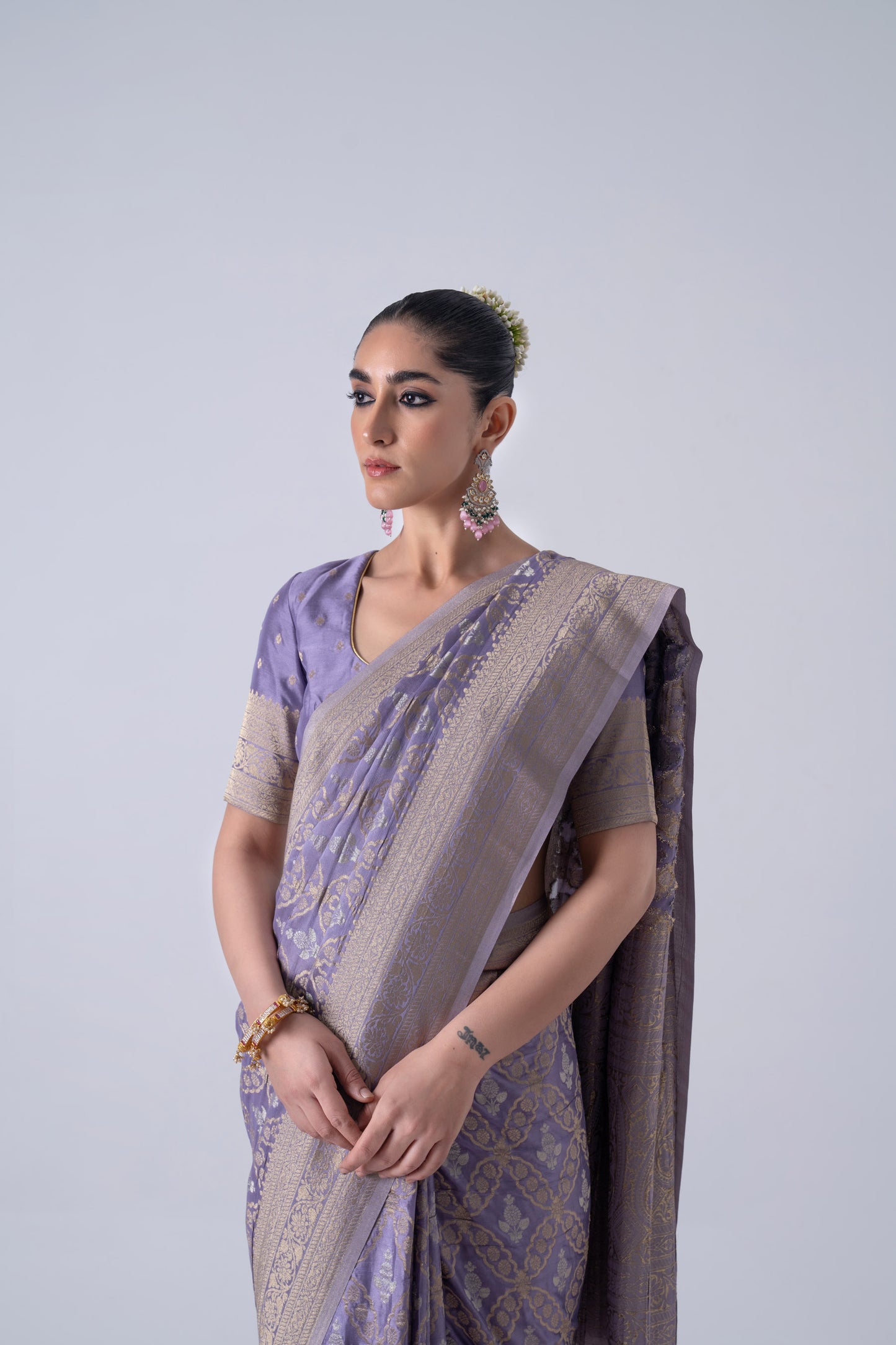 Lilac Viscose Saree With Silver And Gold Zari