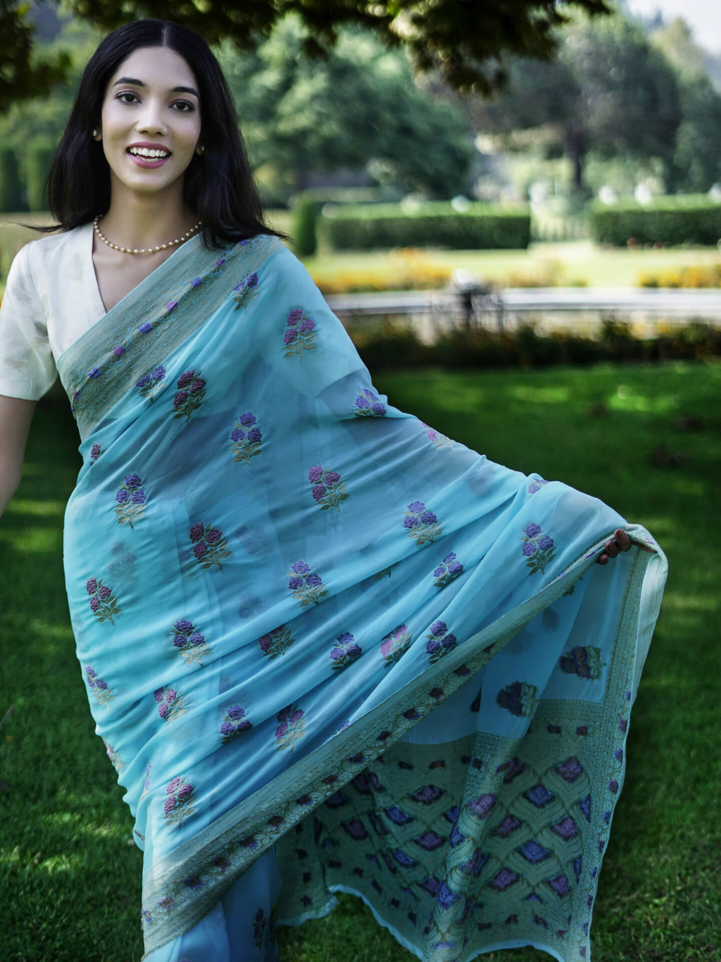 NEELAM - SKY BLUE VISCOSE FLORAL SAREE
