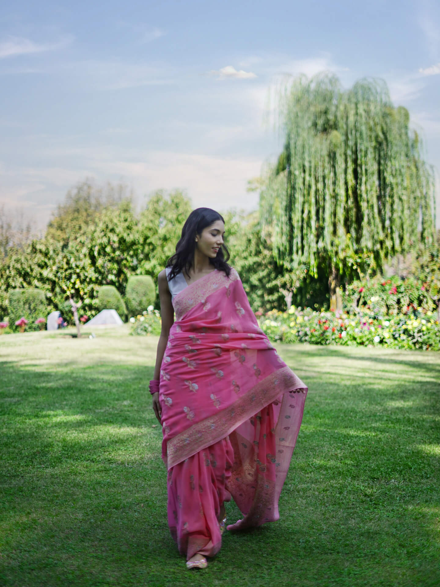 KAVYA - FUCHSIA PINK VISCOSE FLORAL PRINT SAREE