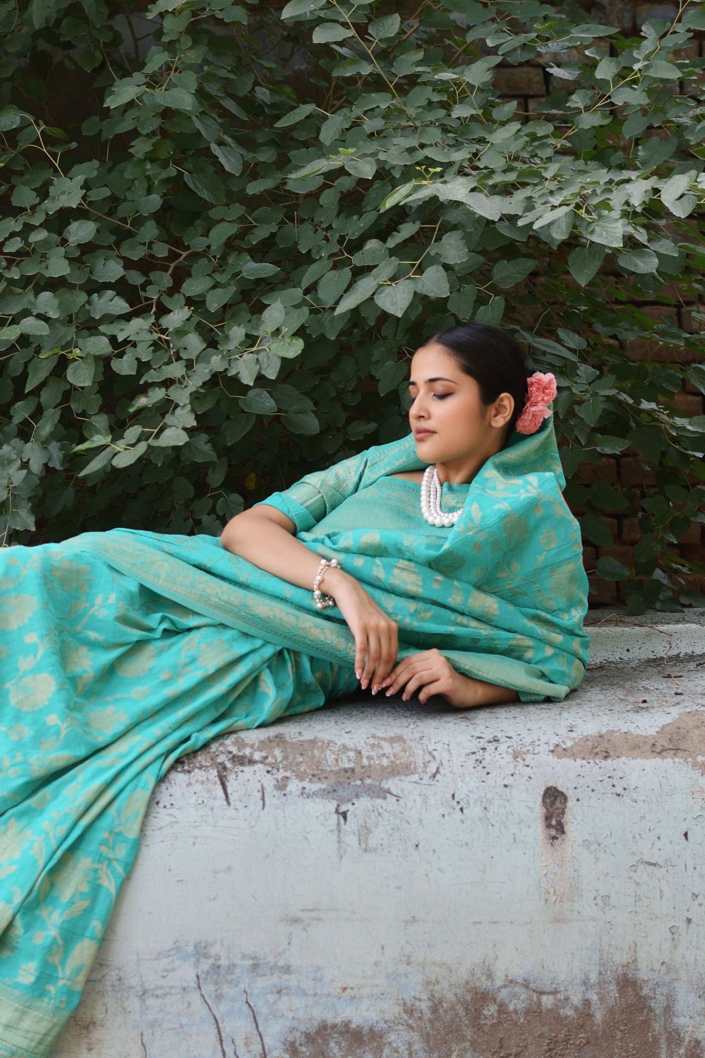 Georgette Brocade - Rooprekha