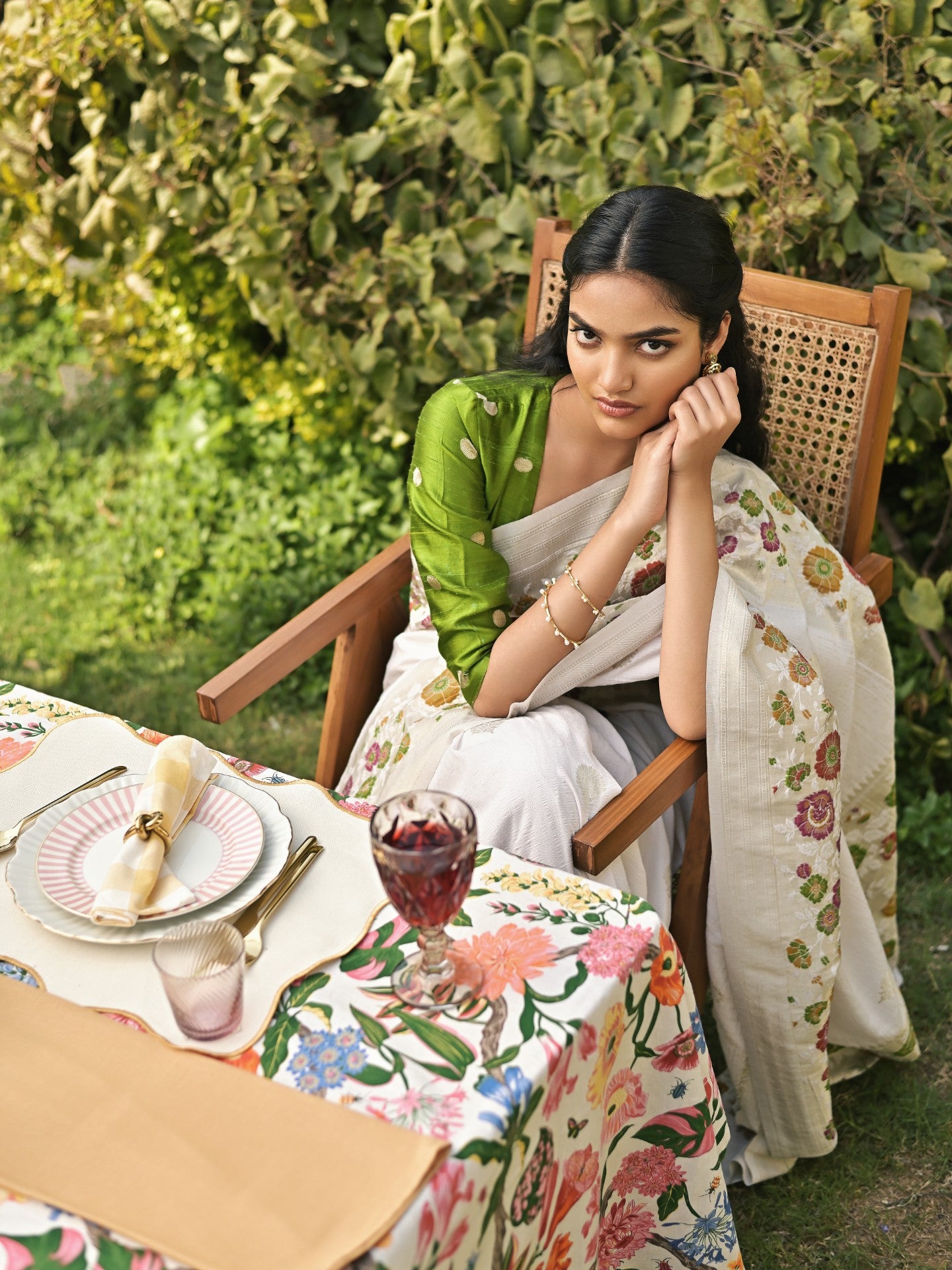 ELINA - OFF WHITE VISCOSE SAREE OVERALL BUTTI WITH COLOURFUL FLORAL BORDER