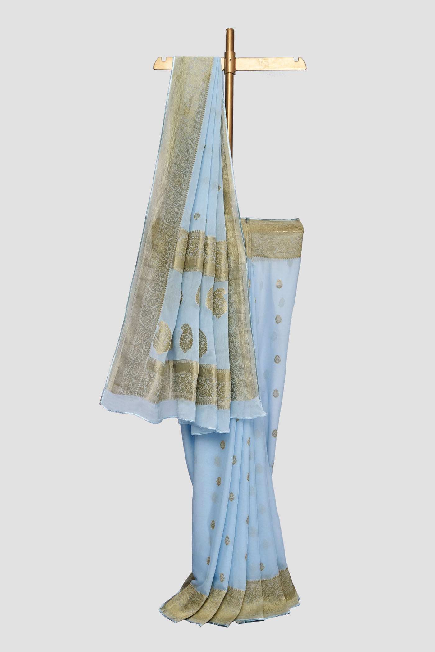 Modern Leaf Print Georgette Brocade Saree