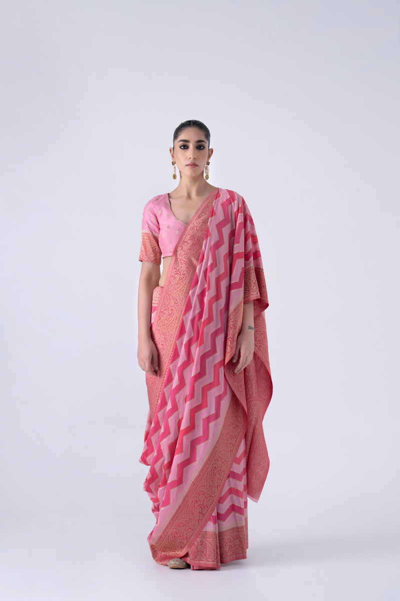 Pink Saree With Zizag Pattern