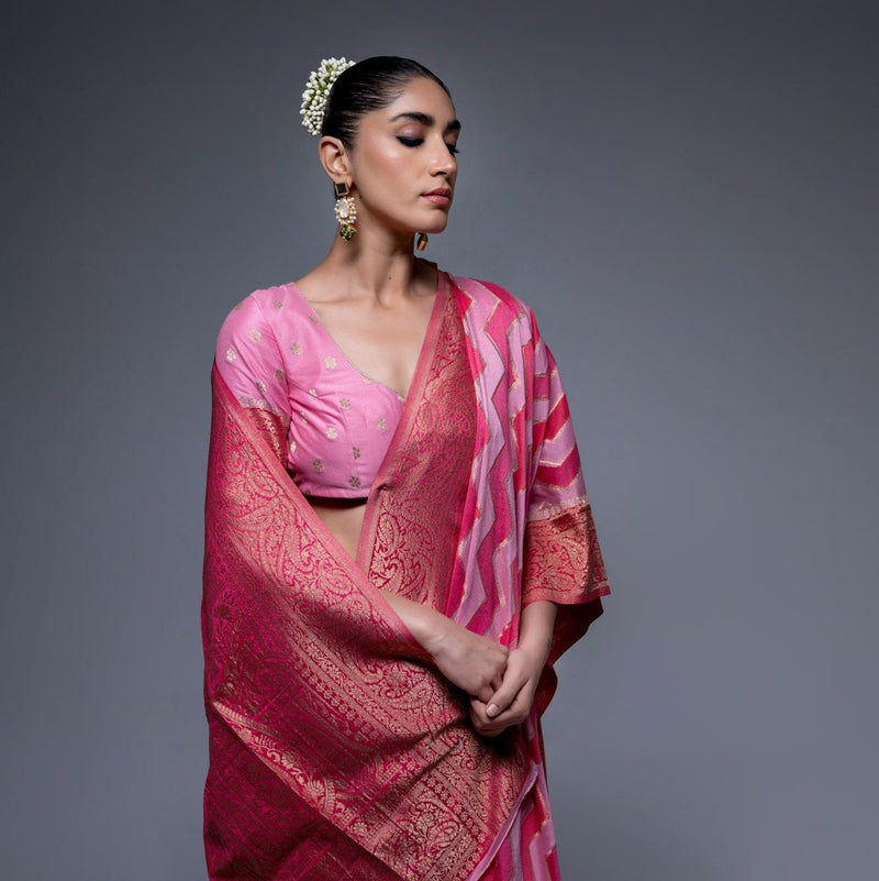 Pink Saree With Zizag Pattern